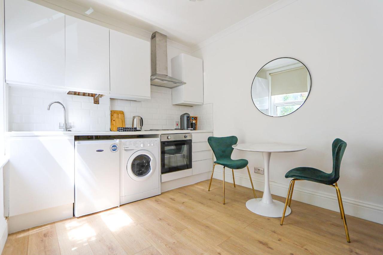 Stylish One Bedroom Apartment In Greater London Eksteriør billede