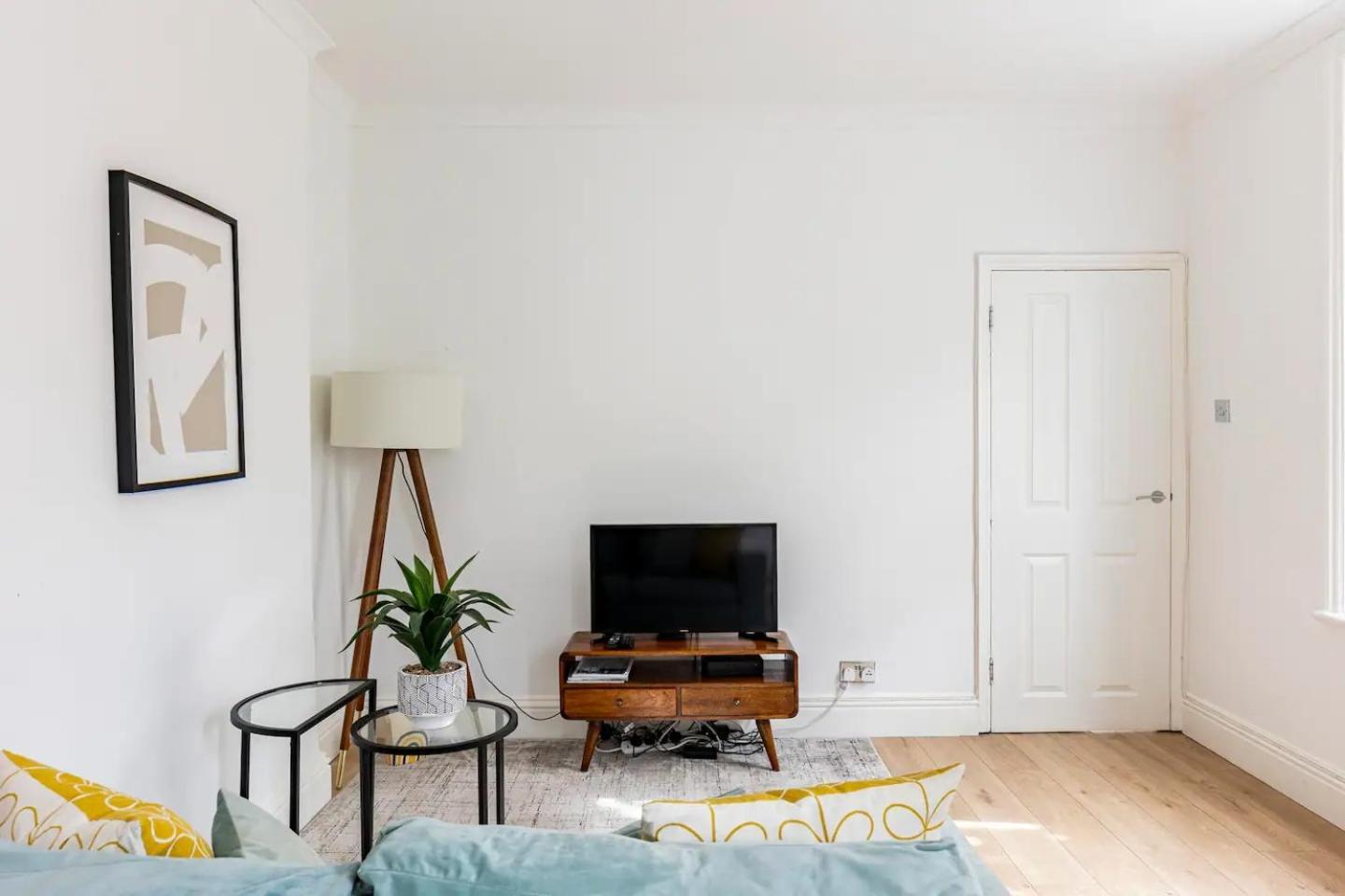 Stylish One Bedroom Apartment In Greater London Eksteriør billede