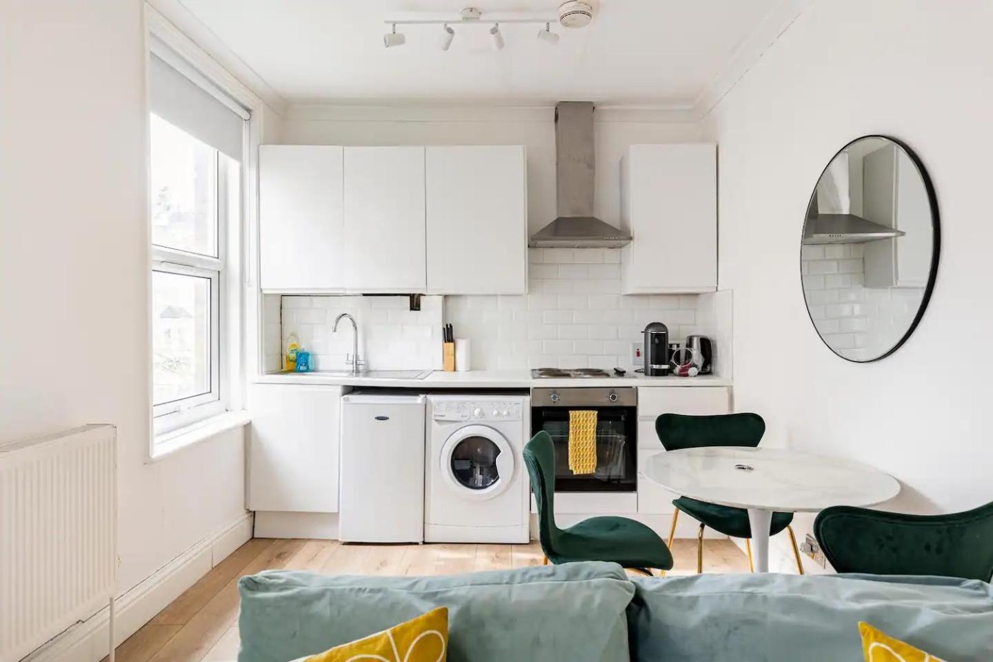 Stylish One Bedroom Apartment In Greater London Eksteriør billede