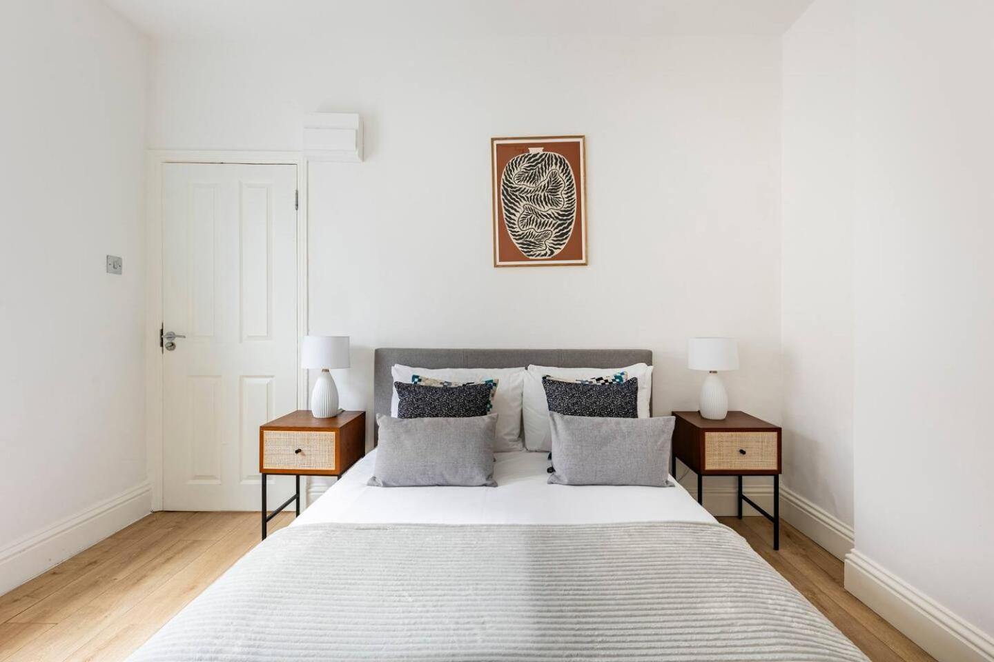 Stylish One Bedroom Apartment In Greater London Eksteriør billede